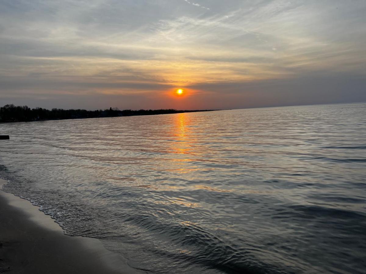 Wasaga Motel Inn Wasaga Beach Buitenkant foto