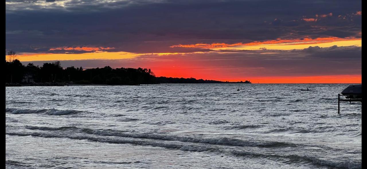 Wasaga Motel Inn Wasaga Beach Buitenkant foto